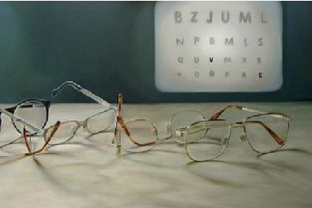 晶體植入手術(shù)可以當(dāng)兵嗎？