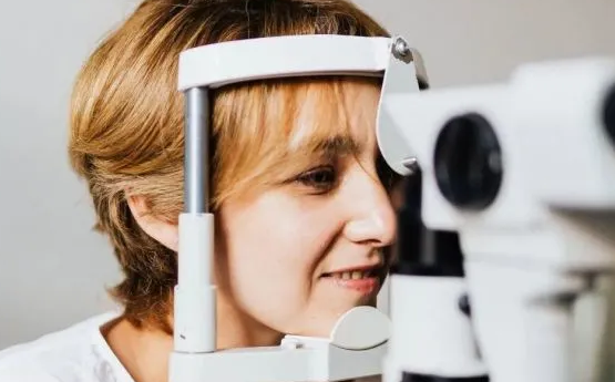 什么是醫學驗光配鏡？醫學驗光和普通驗光有什么區別？